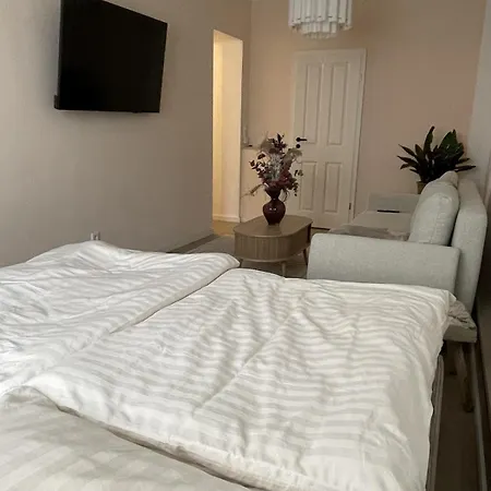 Bright And Comfortable For 4 People * Irrel
